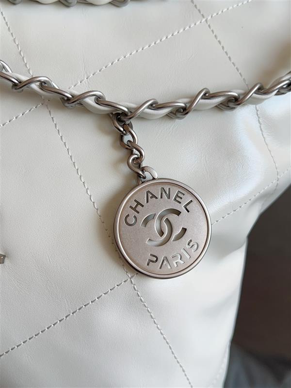 2026127215213255 630